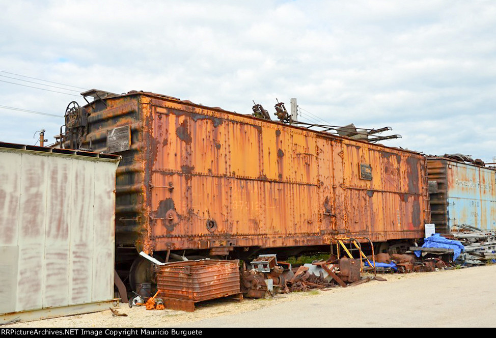 URTX Milwaukee Road Ice Refrigerator Car